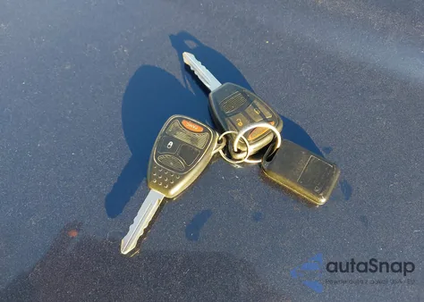 2005 Dodge Durango Slt z USA, uszkodzony, nr VIN 1D4HB48D55F579764